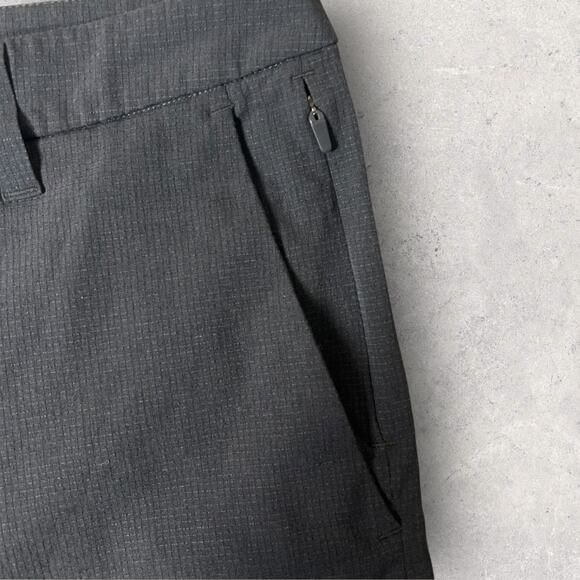 Lululemon ABC Shorts Black Performance Golf Travel Techwear Mens 36 - Picture 7 of 12